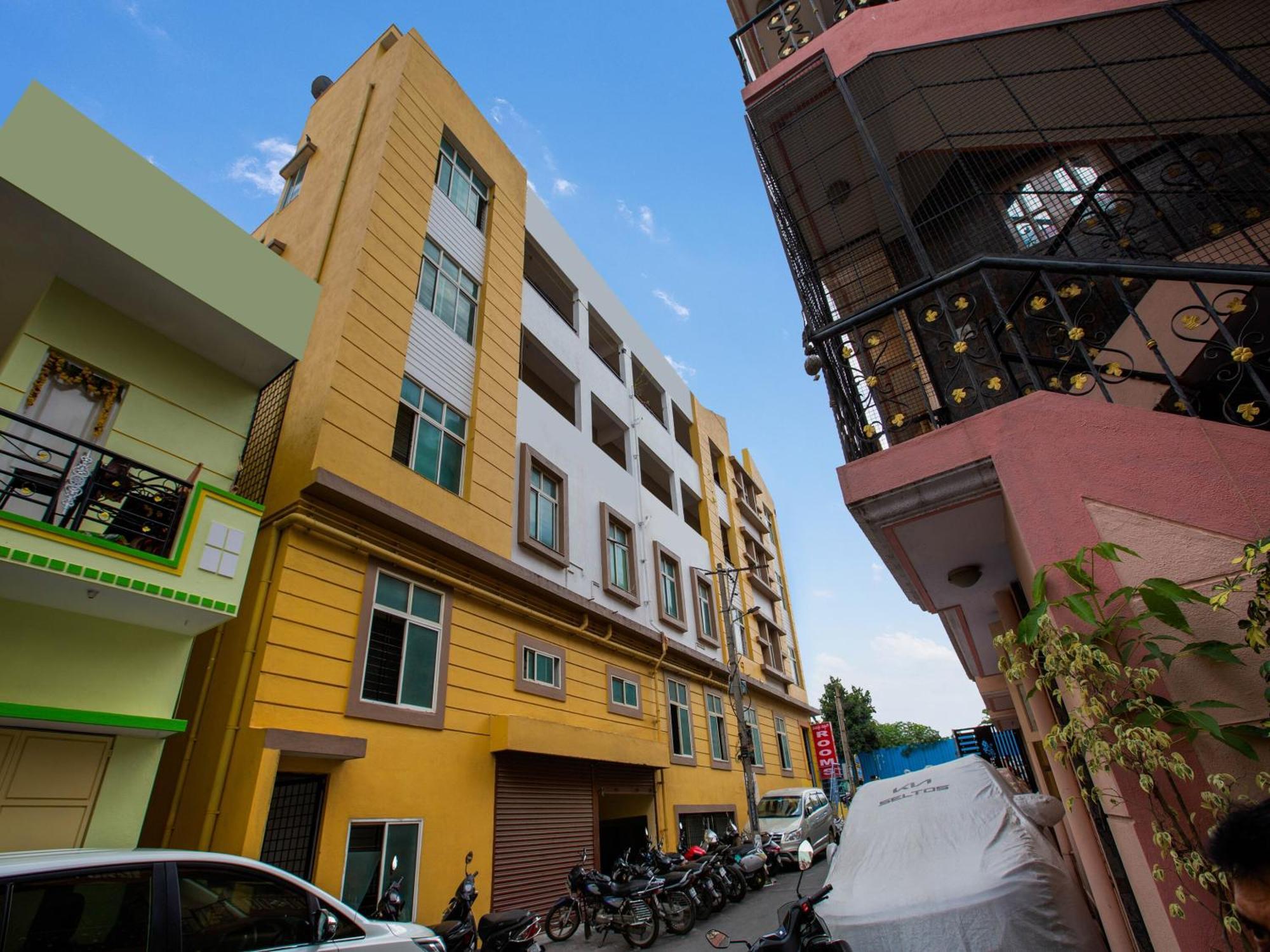 Hotel O Manjushree Boarding & Lodging Nearby Dr.Br Ambedkar Stadium Basveshwar Nagar 班加罗尔 外观 照片