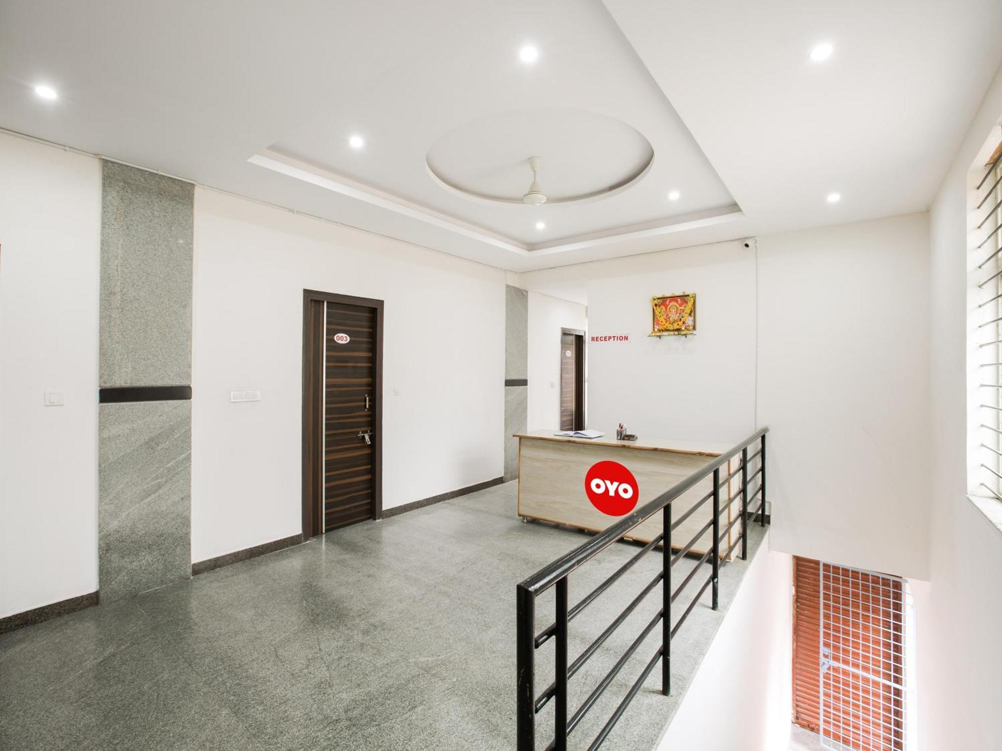 Hotel O Manjushree Boarding & Lodging Nearby Dr.Br Ambedkar Stadium Basveshwar Nagar 班加罗尔 外观 照片