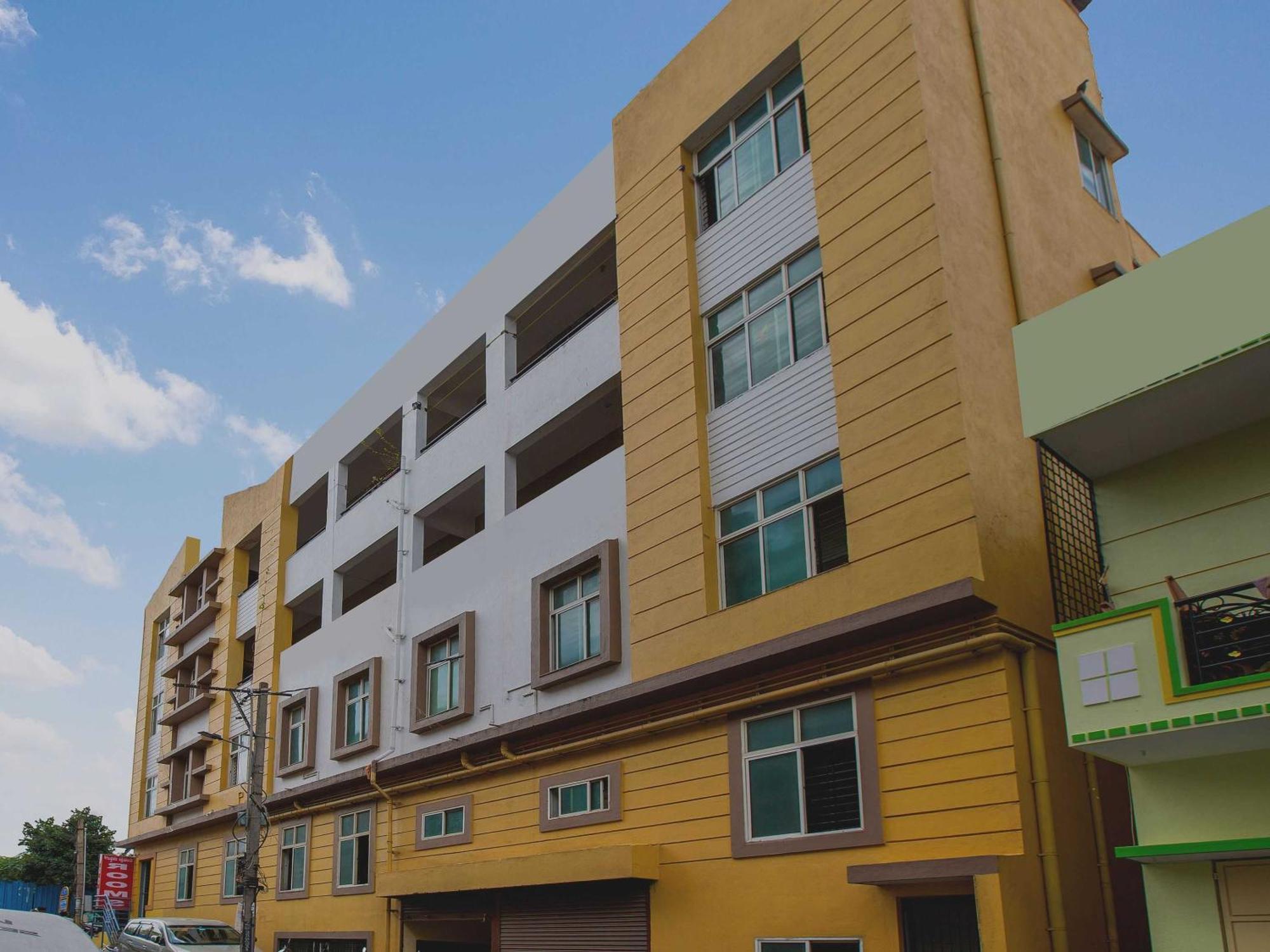 Hotel O Manjushree Boarding & Lodging Nearby Dr.Br Ambedkar Stadium Basveshwar Nagar 班加罗尔 外观 照片